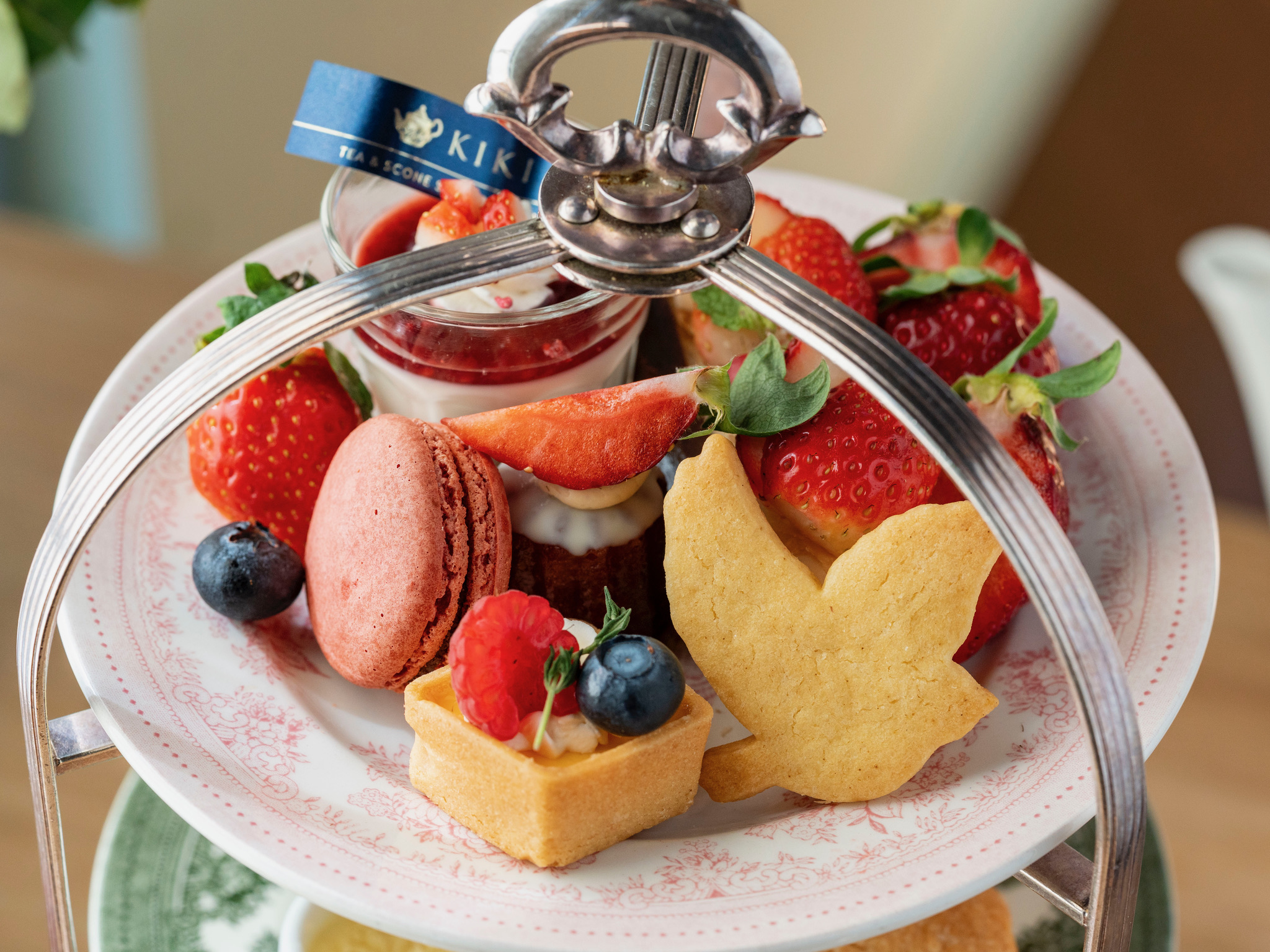 希少】コイズミティーワゴン アフタヌーンティー 午後の紅茶 高級